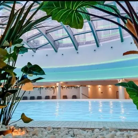 Hanza Tower Downtown 22 Pool & Jacussi Appartamento *